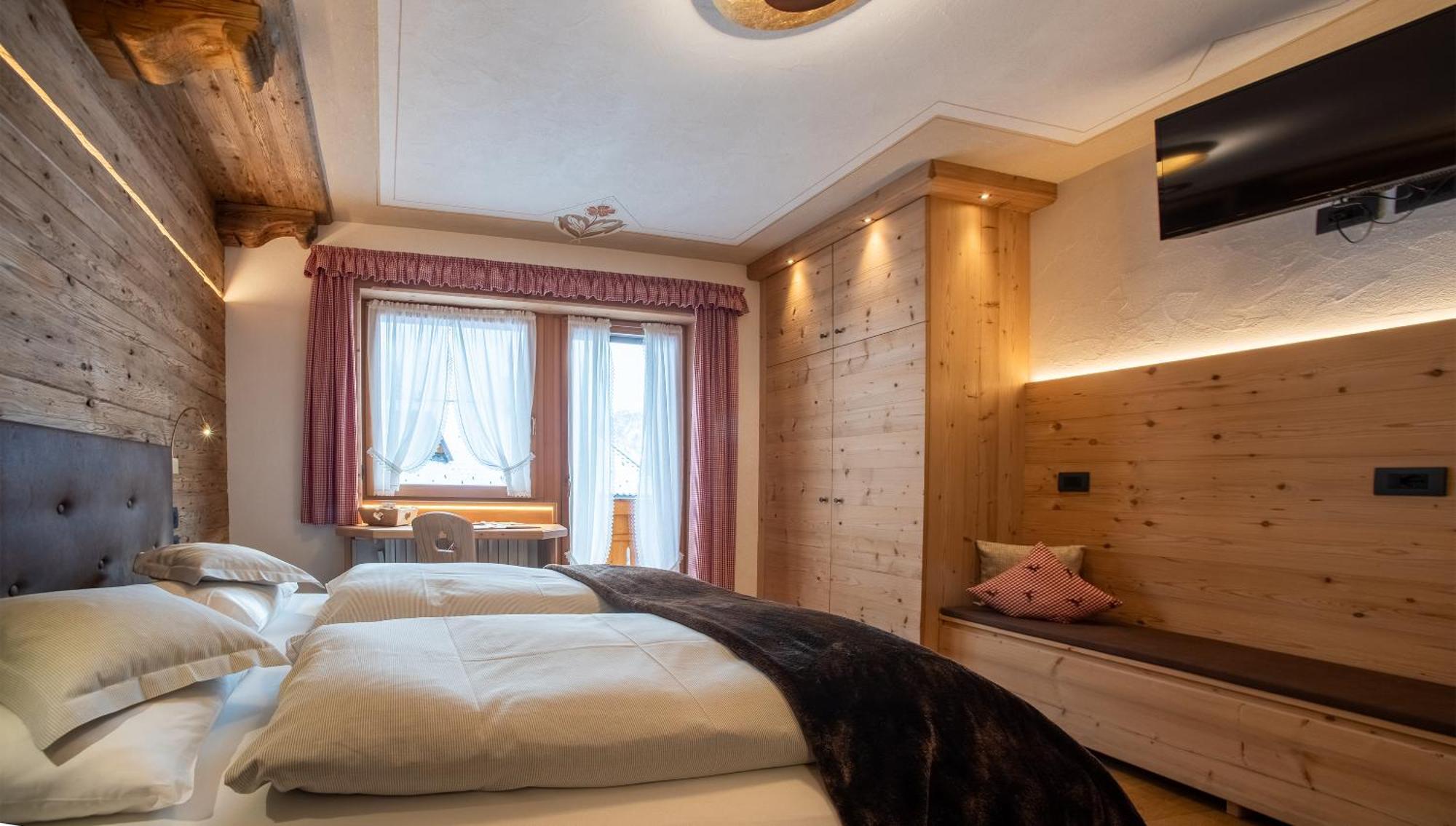 Hotel Cesa Padon アラッバ エクステリア 写真